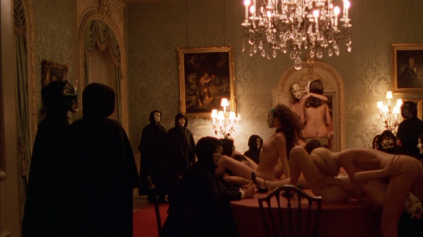 Tom Cruise y Nicole Kidman en Eyes Wide Shut, fotografiada por Larry Smith