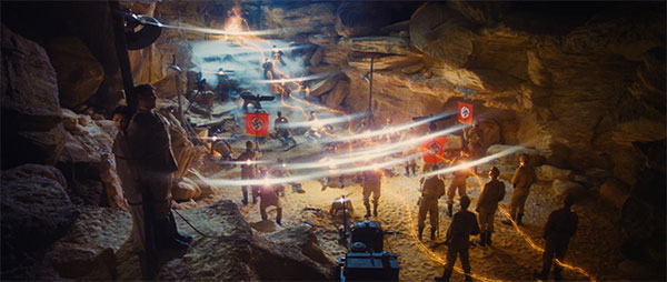 Raiders of the Lost Ark (1981), interior de luz dura y gran profundidad de campo