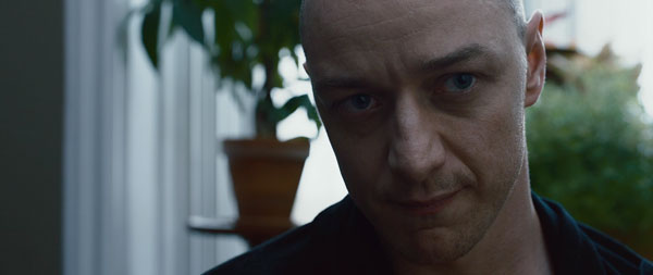 Split (2016), composición y luz de Michael Gioulakis