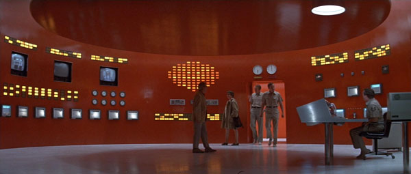 Laboratorio rojo de The Andromeda Strain, diseñado por Boris Leven