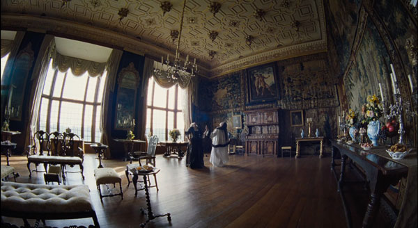 Olivia Colman, Rachel Weisz y Emma Stone en The Favourite
