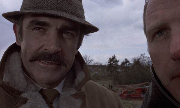 Sean Connery durante la investigación en The Offence