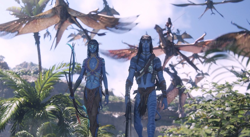 Fotograma de Avatar Fire and Ash con personajes Na’vi y atmósfera volcánica en Pandora