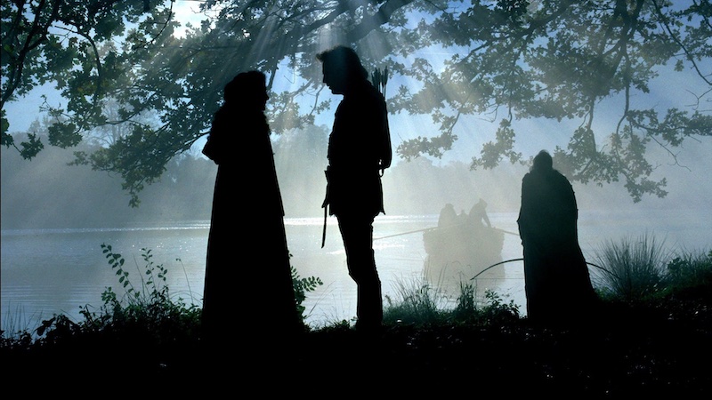 Robin Hood Prince of Thieves 1991 siluetas en el bosque con luz disponible y haces de luz fotografiados por Doug Milsome