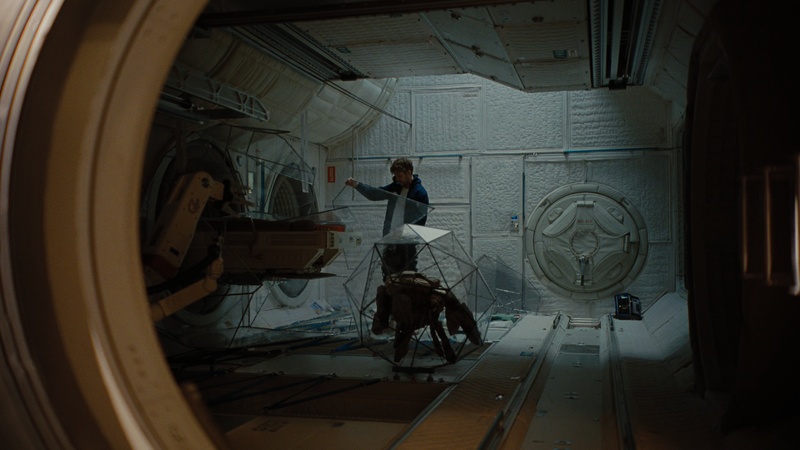 Project Hail Mary fotografía de Greig Fraser con Ryland Grace y Rocky en la nave espacial iluminada para IMAX