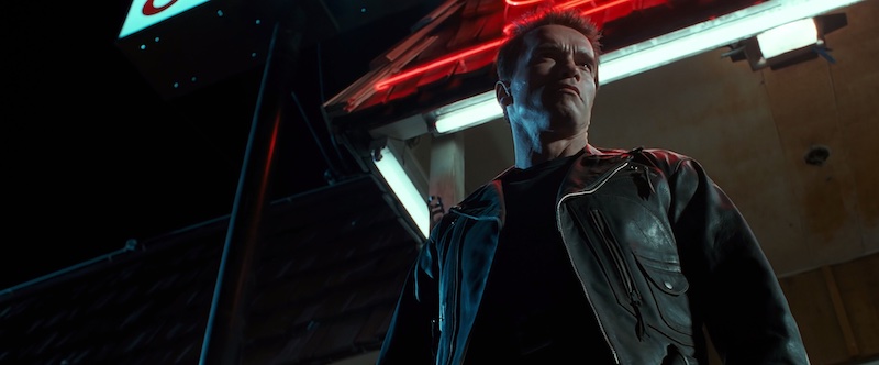 Fotograma nocturno de Terminator 2 como ejemplo de negativo sobreexpuesto para obtener mayor limpieza en sombras