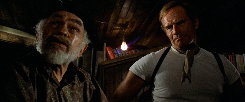 Soylent Green (1973), Charlton Heston y Edward G. Robinson en un interior fotografiado por Richard H. Kline