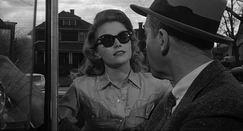 Anatomy of a Murder, exterior en blanco y negro con tratamiento naturalista de la fotografía de Sam Leavitt